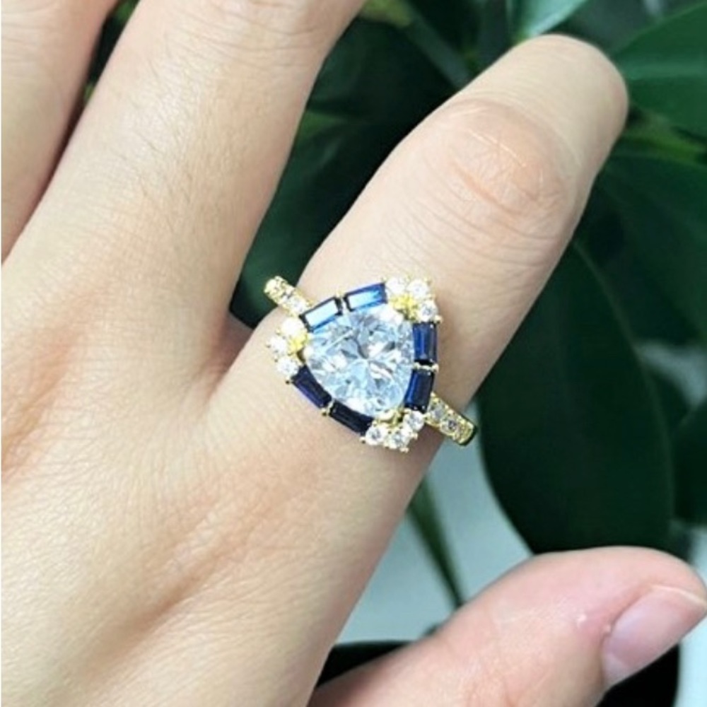 Halo Triangle Cut White & Blue Sapphire Engagement Ring - Picture 7 of 9
